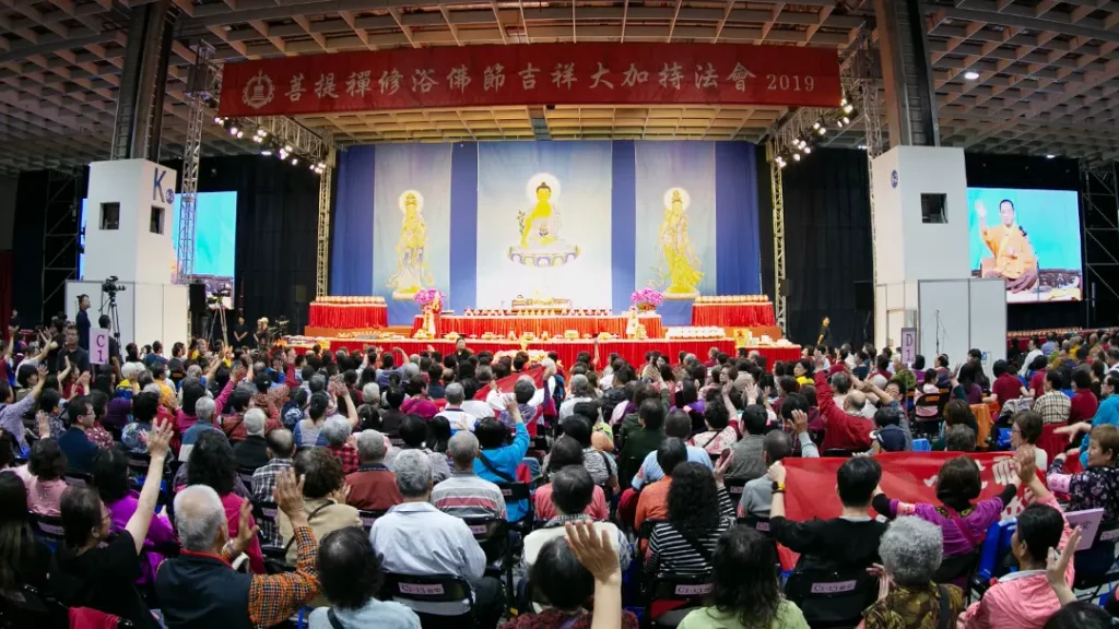 2019年南港展覽館舉辦的浴佛節法會，金菩提宗師開示時拍攝