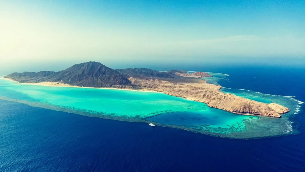 橄欖石原產地:埃及紅海省聖約翰