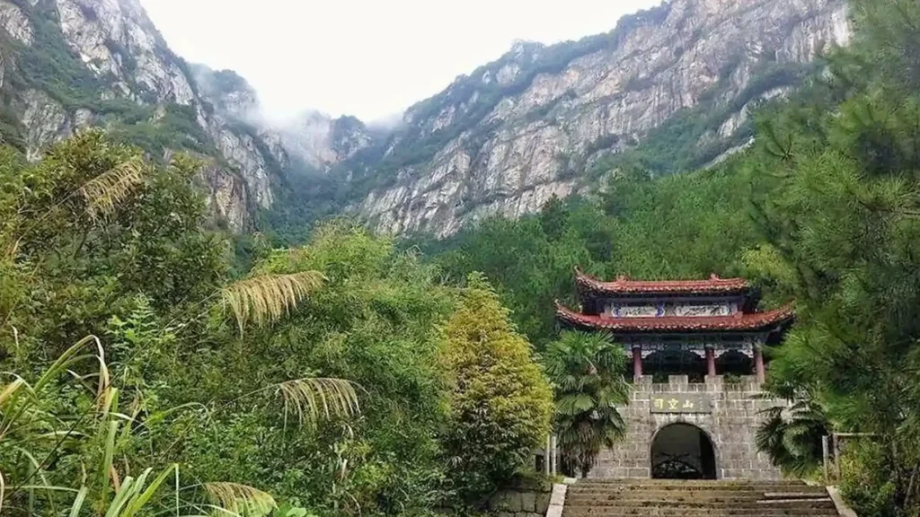 二祖慧可道場司空山入口