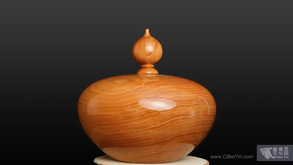 使用檜木製作的木質聚寶盆