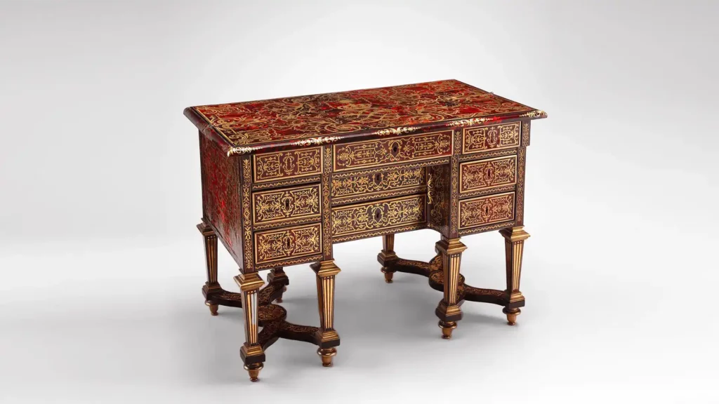 收藏於紐約中大都會藝術博物館的法國古董烏木小書桌