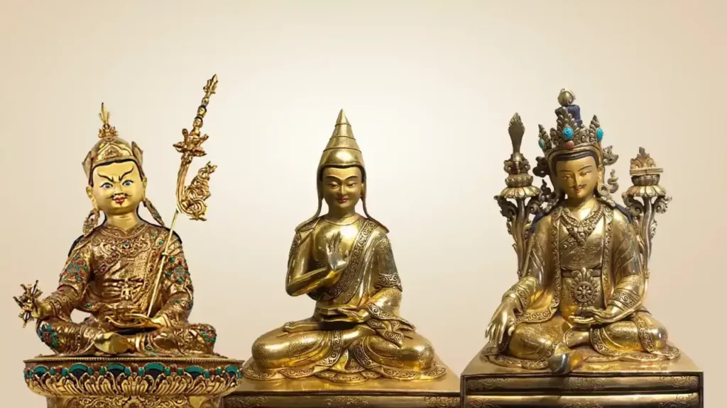 蓮花生大士(左) 寂護大師(中) 赤松德贊(右)