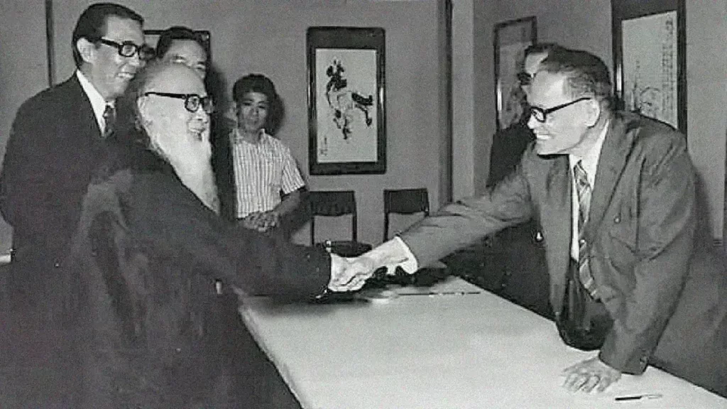 張大千(左) 黃君璧(右)合影