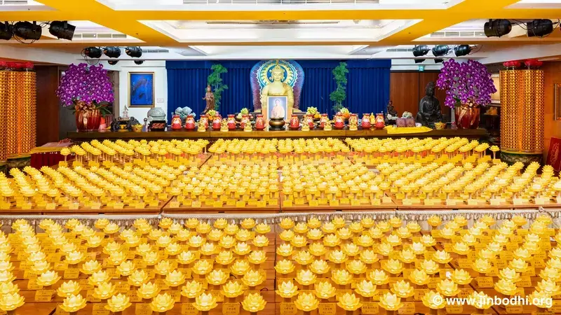 供灯供佛是一种化解冤亲债主的方法